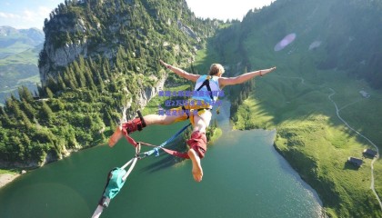 美国大联盟新赛季揭幕，近2万球迷涌入球场见证足球热潮